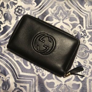 Gucci Soho Organizer Wallet